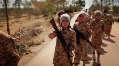 Crianças Recebendo Treinamento do Estado Islâmico