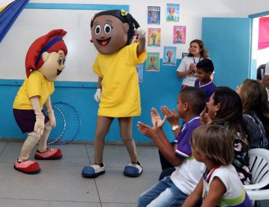 Duas escolas de Paulo Afonso receberam visitas da Turminha do MPF na semana das crianças