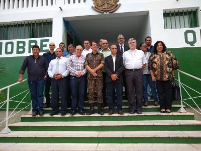 Pastor João Neto parabeniza o Exército pelo seu dia.
