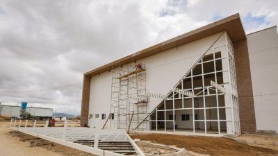 Delmiro Gouveia, com obras avançadas, Hospital Regional do Alto Sertão ampliará assistência à população